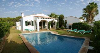 Book Cala'n Bosch Villas online