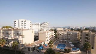 Photograph of Plaza Real Apartments