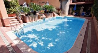 Book Michelangelo Hotel online