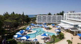 Photograph of Laguna Hotel