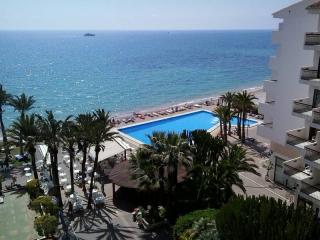 Book Cap Negret Hotel online