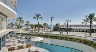 Book Calipolis Hotel online