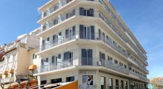 Book Subur Hotel online