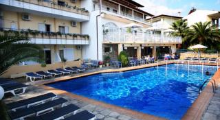 Photo of Tropical Studio Apartments
