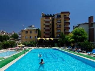 Book Alibabam Aparthotel online