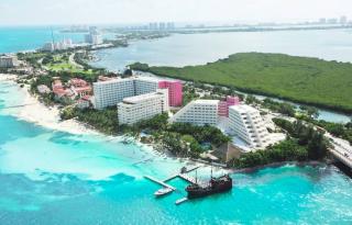 Book Oasis Palm Hotel online