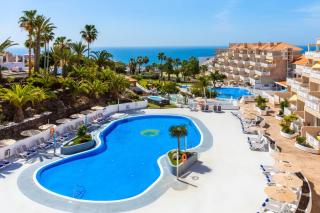 Book Tropical Park Apartments online