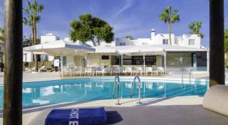 Book H10 White Suites online