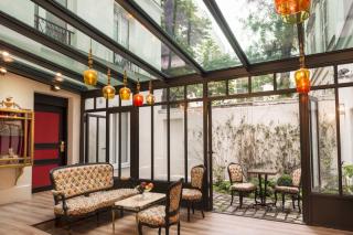 Photograph of Sacha Hotel by Happyculture
