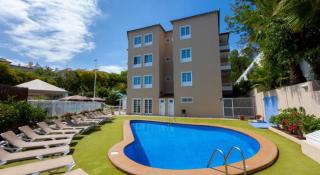 Photograph of Los Dragos Norte Hotel