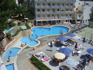 Photograph of Club Cala Ratjada Hotel