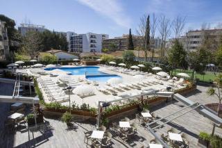 Book CYE Holiday Centre online