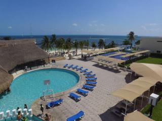 Photograph of Aquamarina Beach Hotel - Adults Only