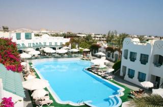 Book Falcon Hills Hotel online