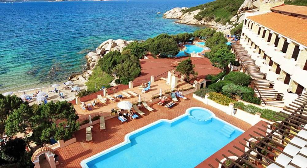 Holidays at Grand Smeraldo Beach Hotel in Baia Sardinia, Sardinia