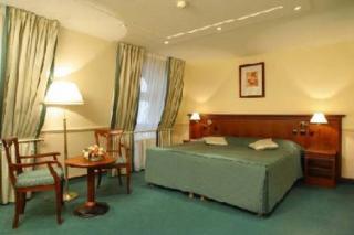 Photograph of Adria Hotel