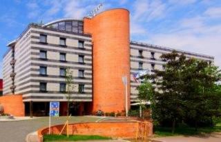 Photograph of Expo Hotel