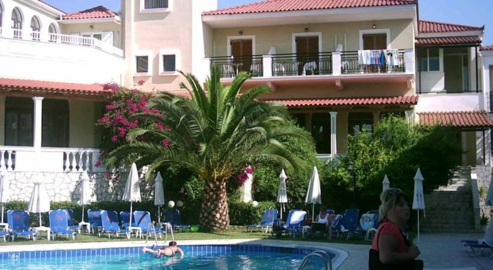 Pallas Hotel, Laganas, Zante, Greece. Book Pallas Hotel online