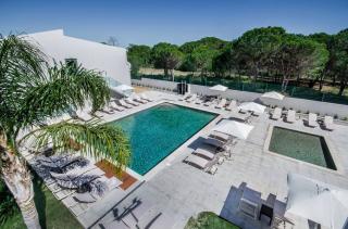 Book The Magnolia Hotel online