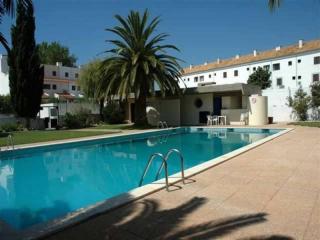 Book Mouraliz Apartments online