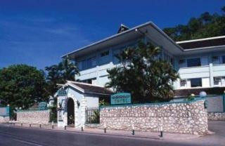 Photograph of Doctors Cave Beach Hotel