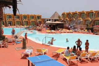 Photograph of La Piramide Apartments