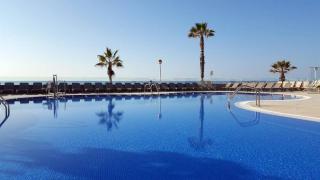 Book Augustus Hotel online