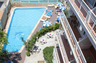 Book Playas Del Rey Hotel online