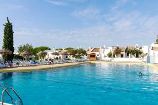 Book Pedras Da Rainha Resort online