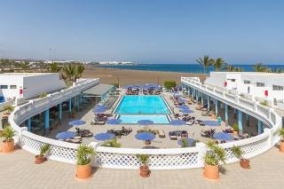 Book Las Costas Hotel online