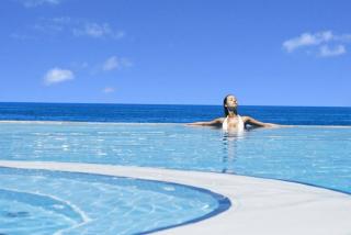 Book Charisma De Luxe Hotel online