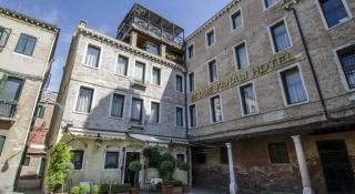 Photograph of Ai Due Fanali Hotel