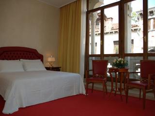 Photograph of Dona Palace Hotel