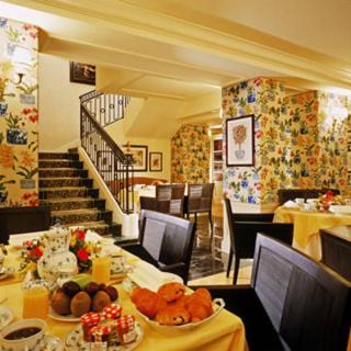 Photograph of Francois 1er Hotel