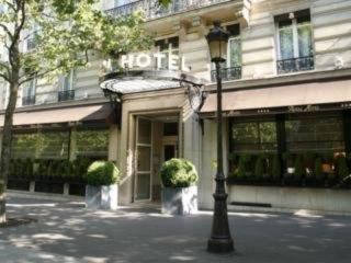 Photograph of Royal Hotel
