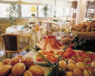 Photograph of Median Paris Porte De Versailles Hotel