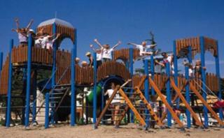 Book Evrika Club Hotel online