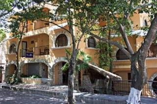 Photograph of Moongate Hotel