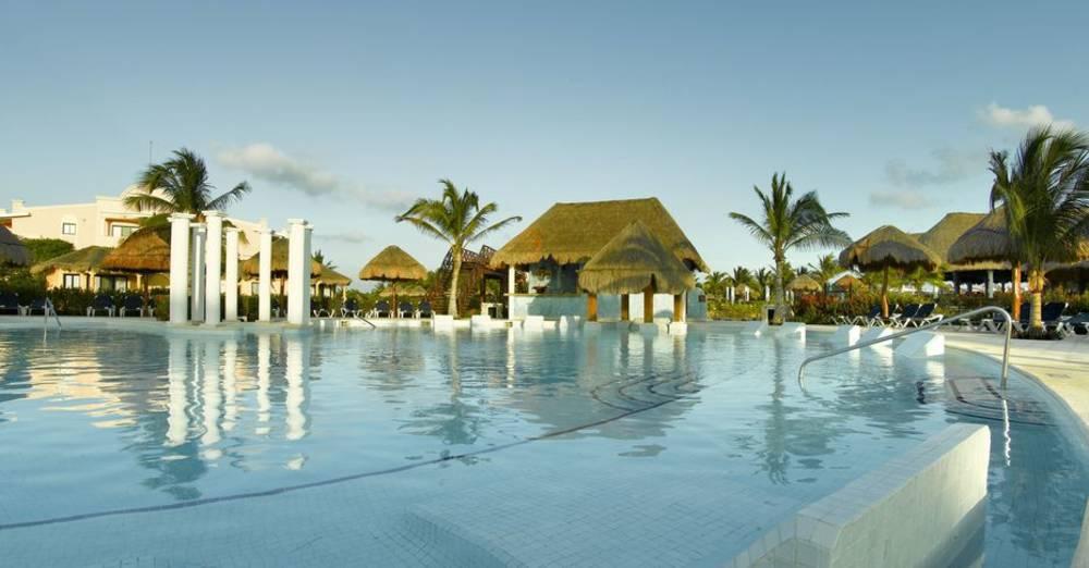 Grand Palladium White Sand Hotel Riviera Maya Mexico Book - 