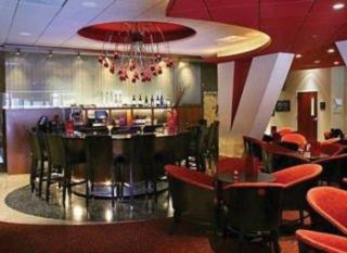 Book Onyx Hotel online