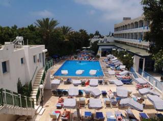 Photograph of Paphiessa Hotel & Apartments