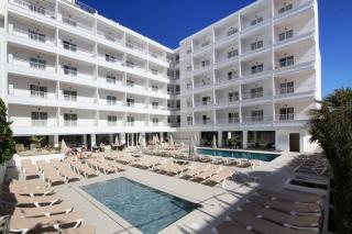 Book Ilusion Calma Hotel online