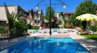 Book Moonshine Apartments online