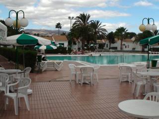 Book Campo Golf Bungalows online