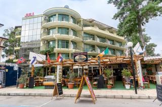 Photograph of Juli Hotel