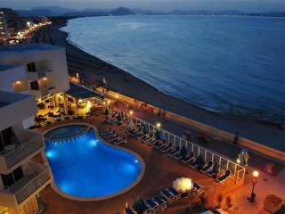 Photograph of Gran Bahia Hotel and Apartments
