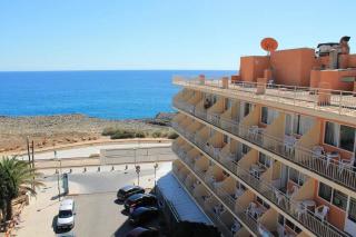 Book Pinomar Hotel online