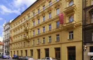 Photograph of EA Manes Hotel