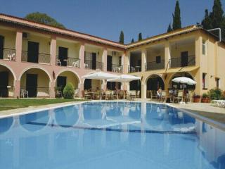 Book Annaliza Aparthotel online