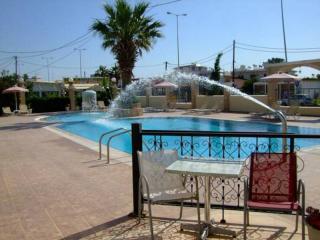 Book Antonios Hotel online